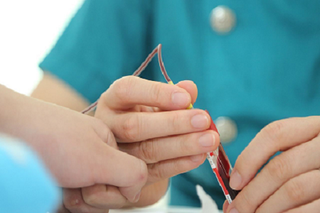 நம்பகமான வைரஸ் சேகரிப்புக்கான உயர்தர ஸ்டெரைல் ஸ்வாப் குச்சிகள்